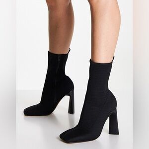 Heeled square toe boots